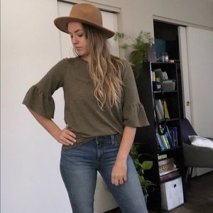 Adrianna Pappell | Peplum Sleeve Top